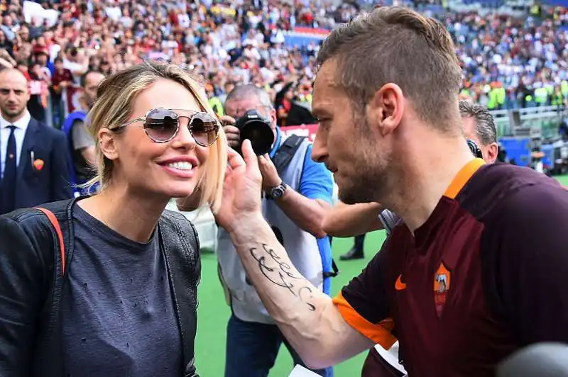 totti e ilary blasi