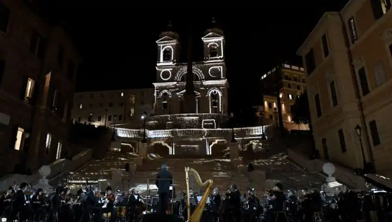 TRINITA' DEI MONTI 6