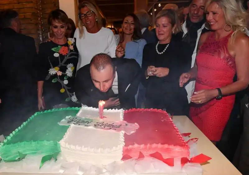 andrea meschini festeggia il suo compleanno (2)