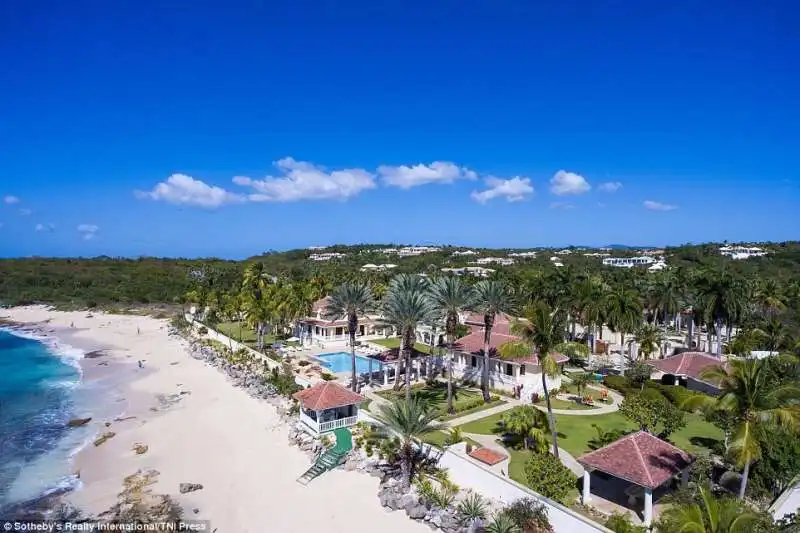 chateau   des  palmiers  di trump a st martin caraibi