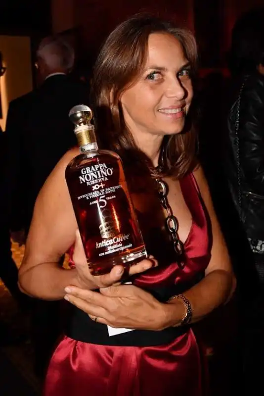 cristina nonino con la sua grappa (2)