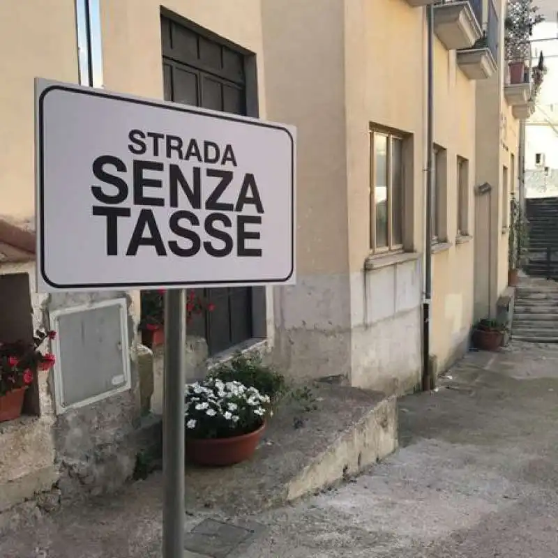 la strada senza tasse