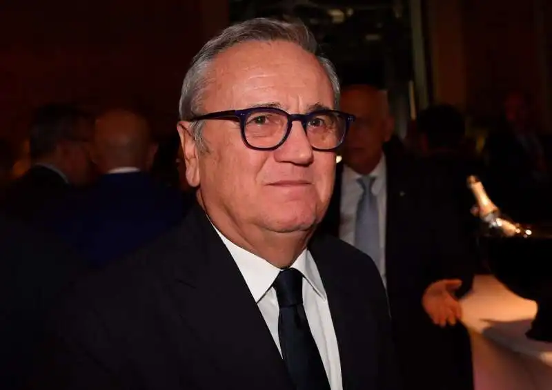 maurizio sacconi