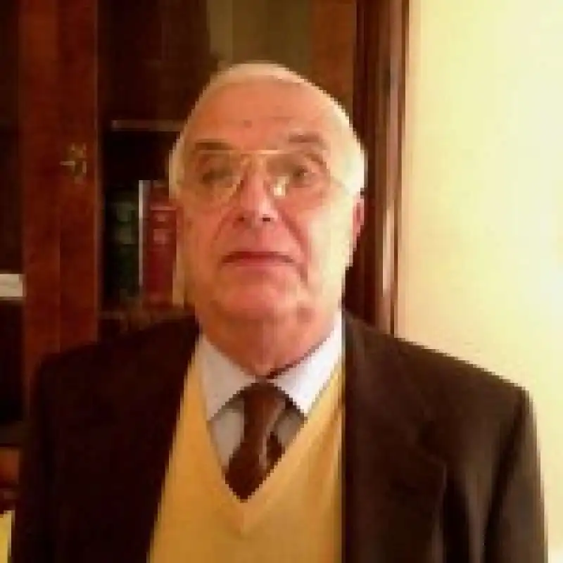 pasquale russo universopoli