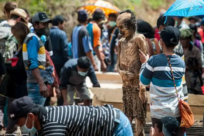 riti funebri toraja