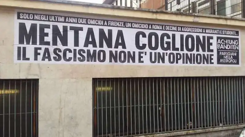 STRISCIONE CONTRO ENRICO MENTANA