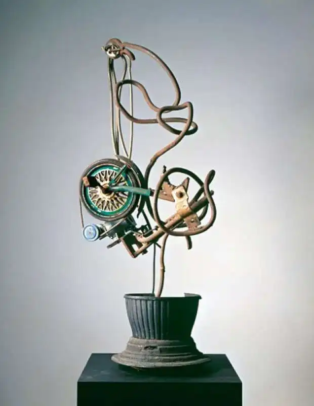 SUZUKI DI JEAN TINGUELY 