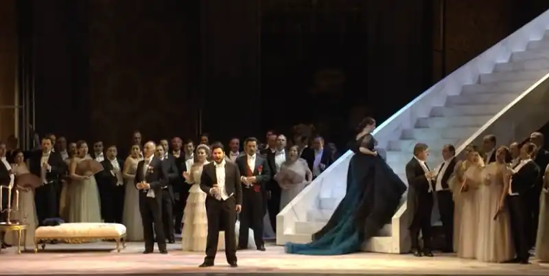 TRAVIATA