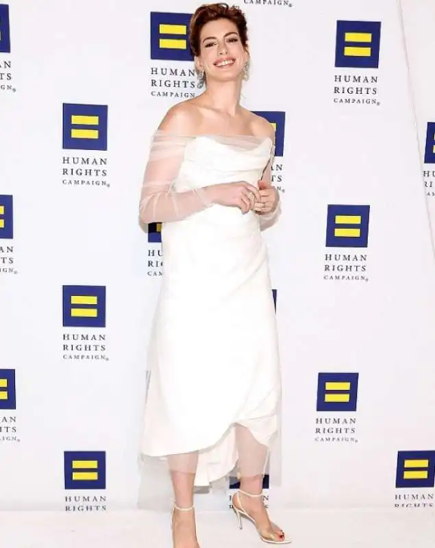 anne hathaway 3