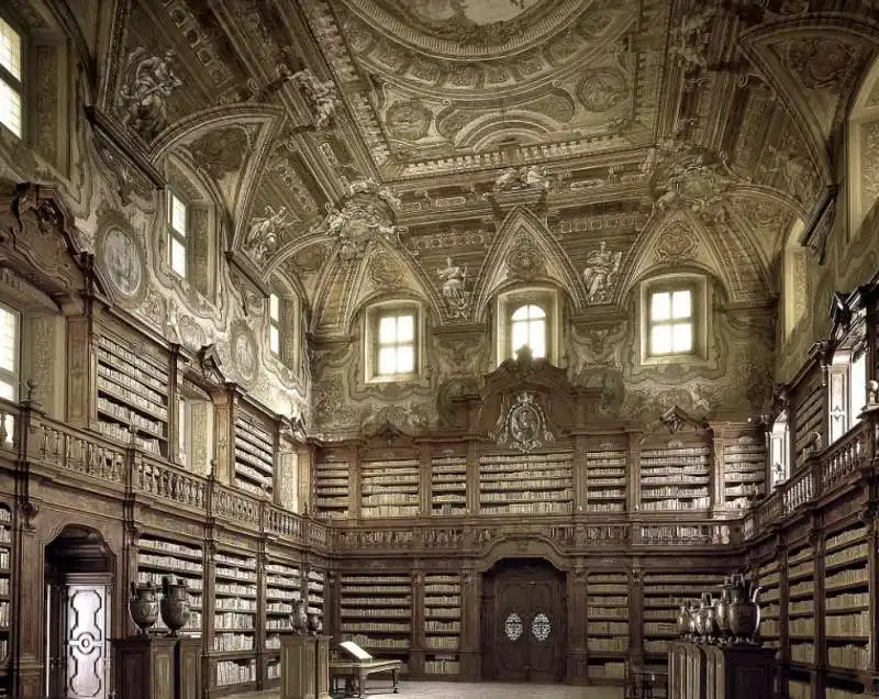 biblioteca statale oratoriana dei girolamini a napoli 1