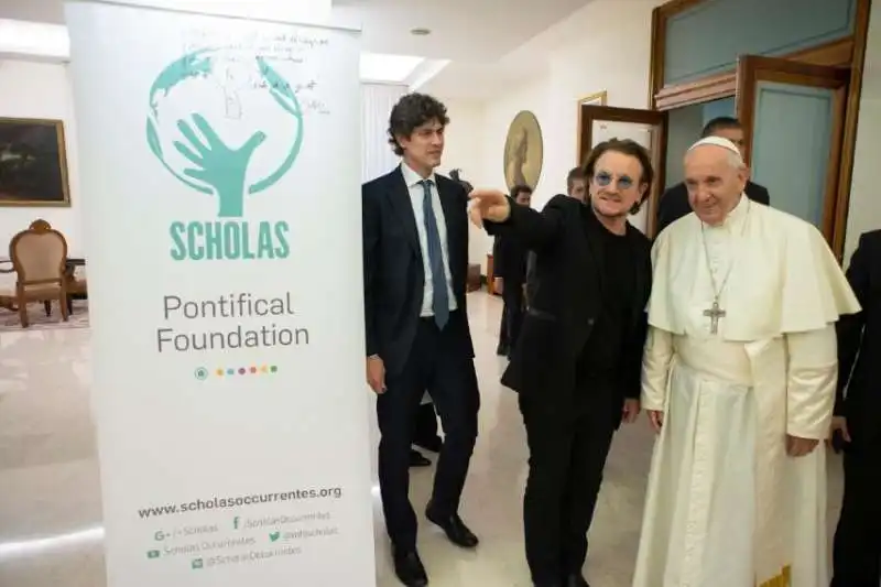 bono vox ricevuto da papa francesco 4