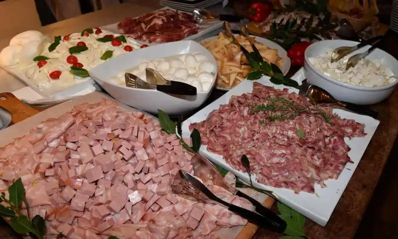 buffet per gli ospiti (2)