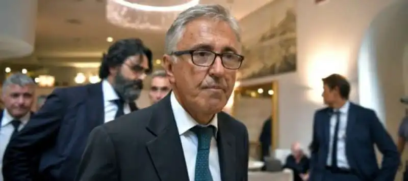 CASTELLUCCI 