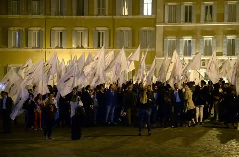 festa m5s per il def 1