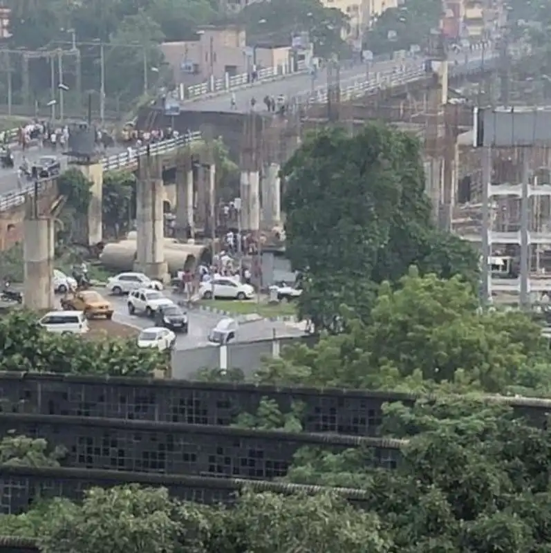 il ponte majerhat di calcutta come il viadotto morandi 4