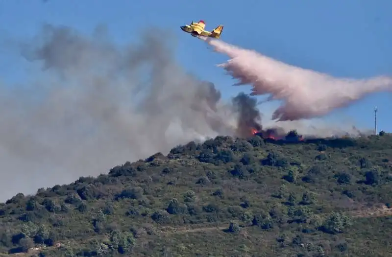 incendio monte serra 38