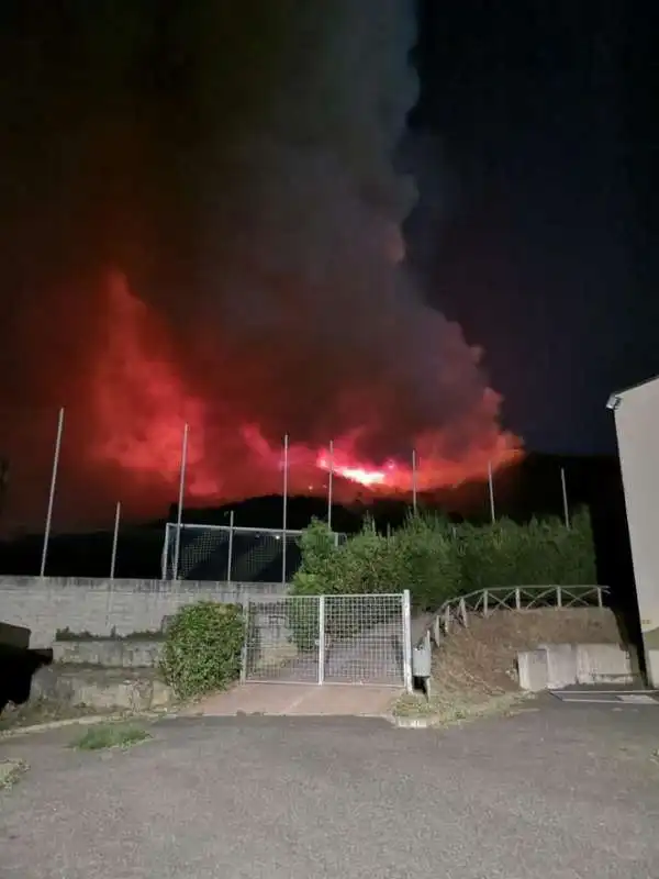 incendio monte serra 4