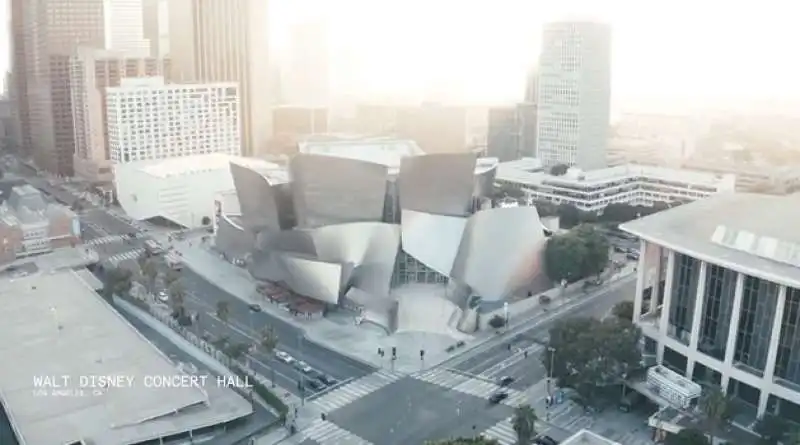 la disney concert hall di refik anadol  2