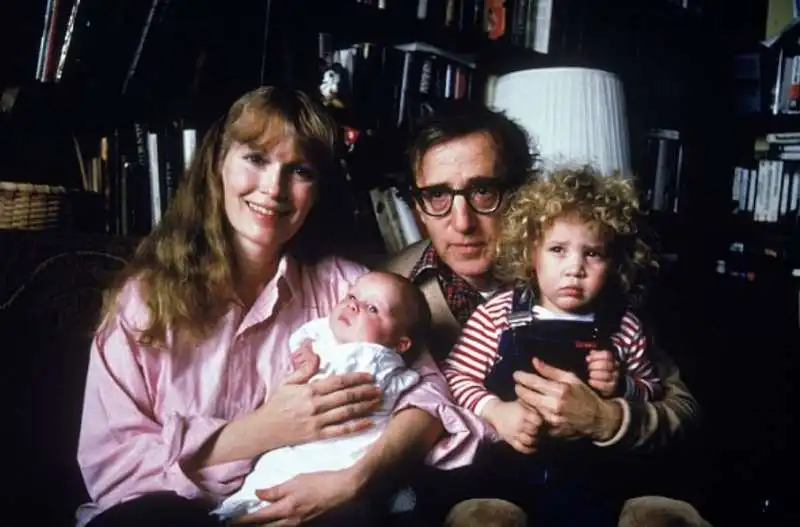 mia farrow, woody allen e i figli 2