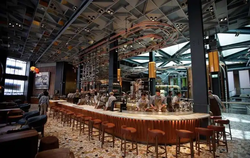 starbucks roastery milano a piazza cordusio 5