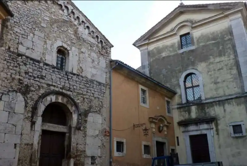 VEROLI - LA CHIESA DI SANTA MARIA DEI FRANCONI