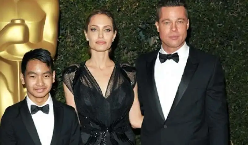 angelina jolie, brad pitt e maddox 2