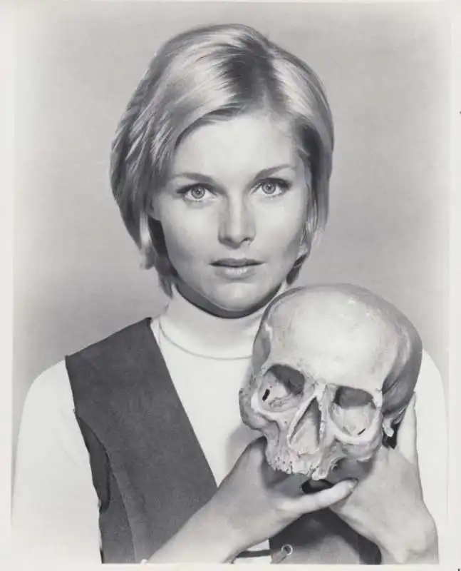 carol lynley 8