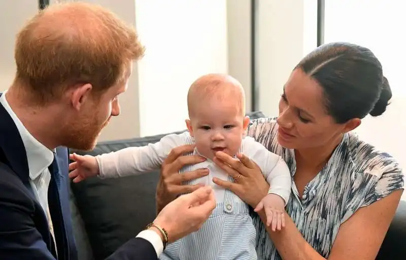 harry, meghan, archie 3