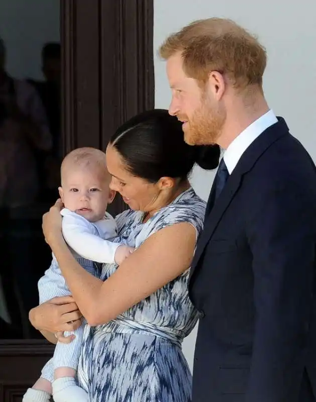 harry, meghan, archie 7