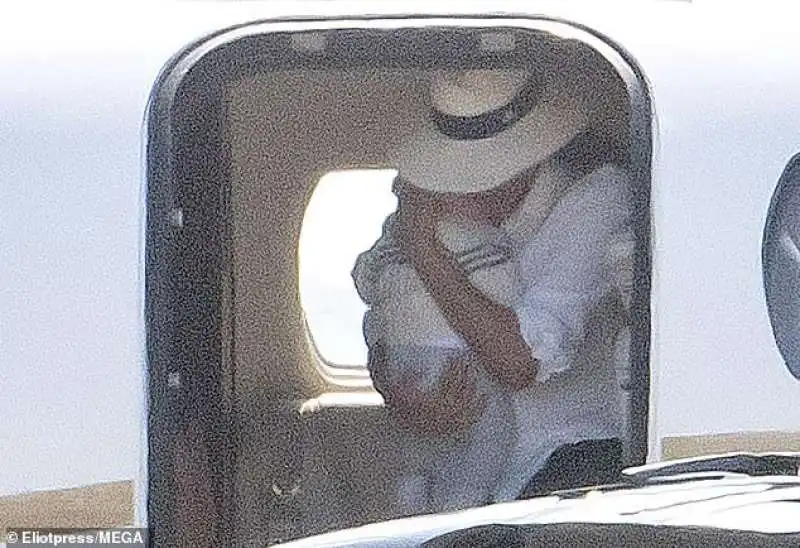 il principe harry in jet privato