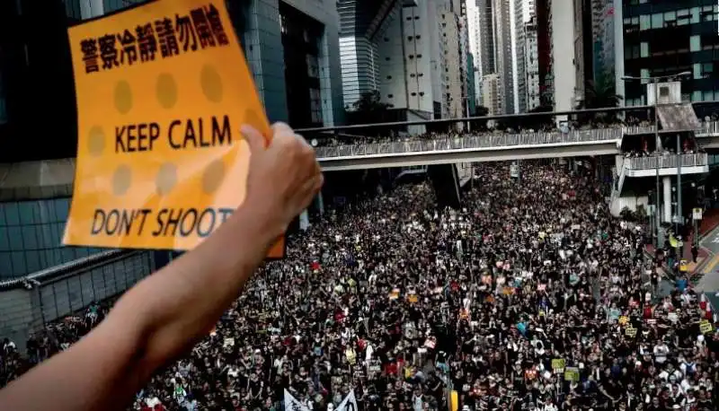 le proteste di hong kong 8