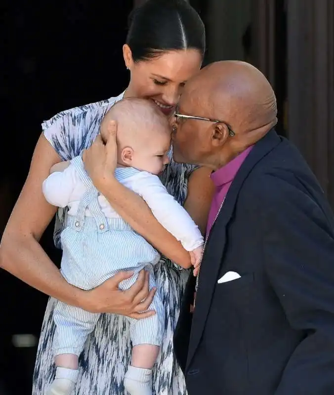 meghan, archie e desmond tutu  3