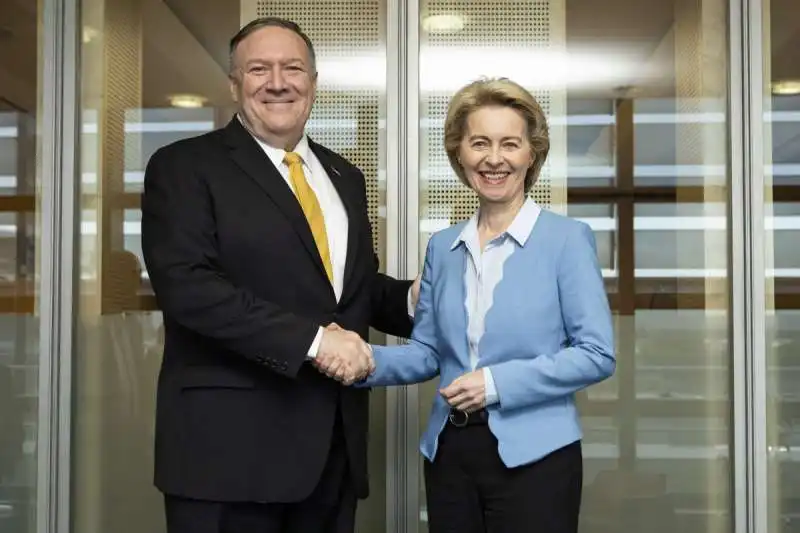 mike pompeo  e ursula von der leyen