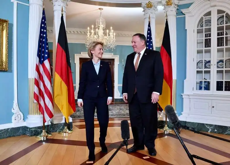 mike pompeo e ursula von der leyen