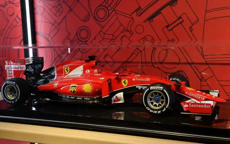 modellino ferrari (2)