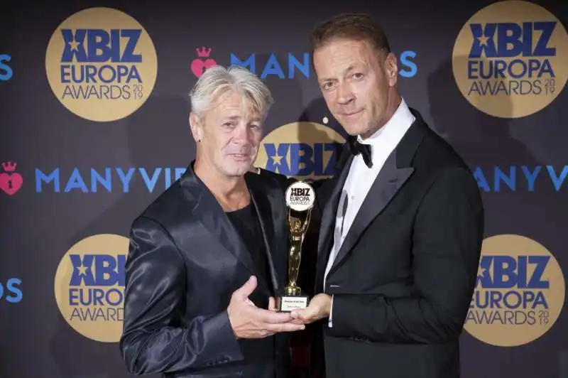 ROCCO SIFFREDI PREMIATO AGLI XBIZ EUROPA AWARDS DI BERLINO