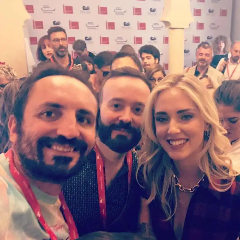 selfie con chiara ferragni a venezia