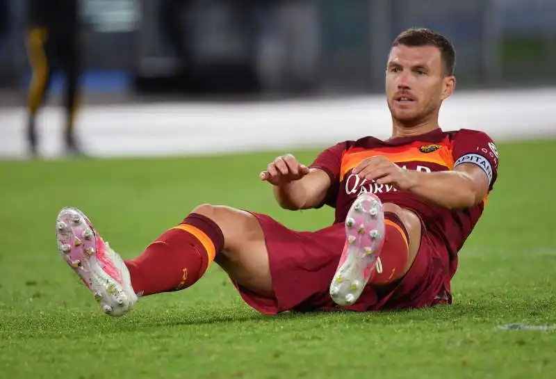 edin dzeko foto mezzelani gmt 004