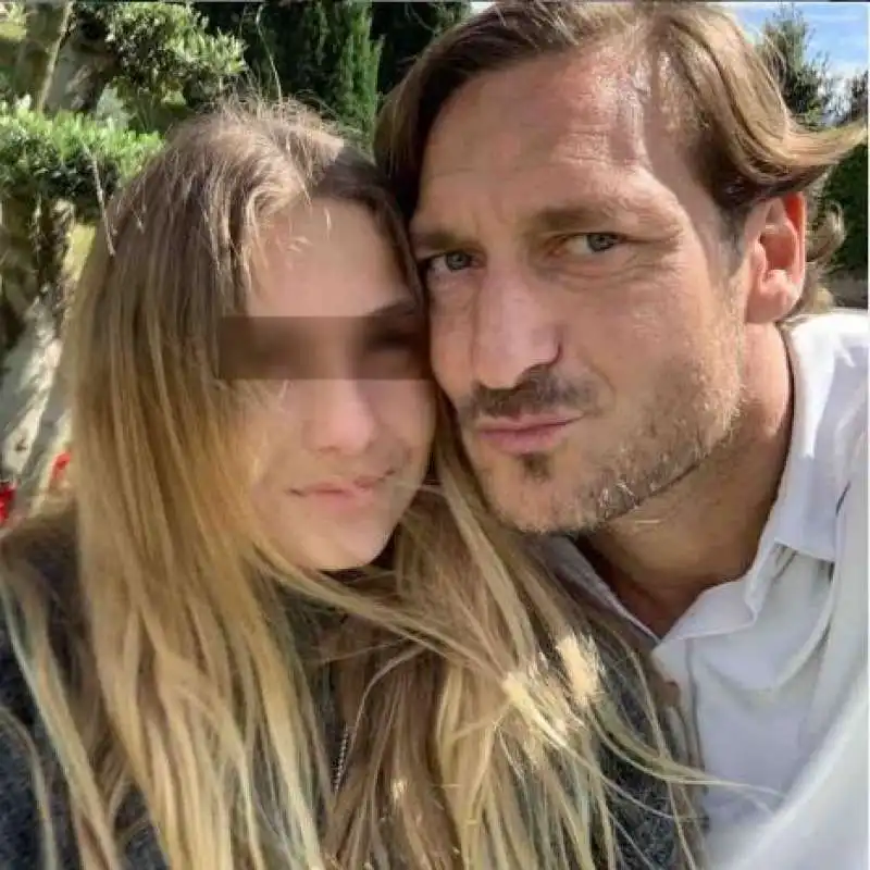 FRANCESCO TOTTI E CHANEL 