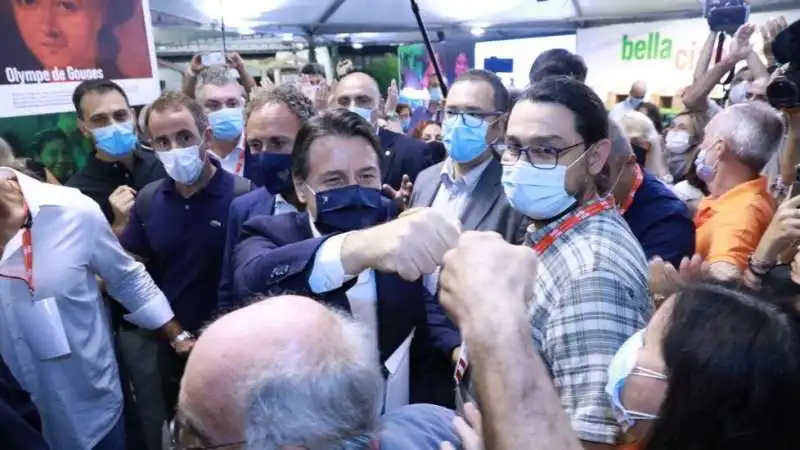 giuseppe conte alla festa de l'unita' di modena  3