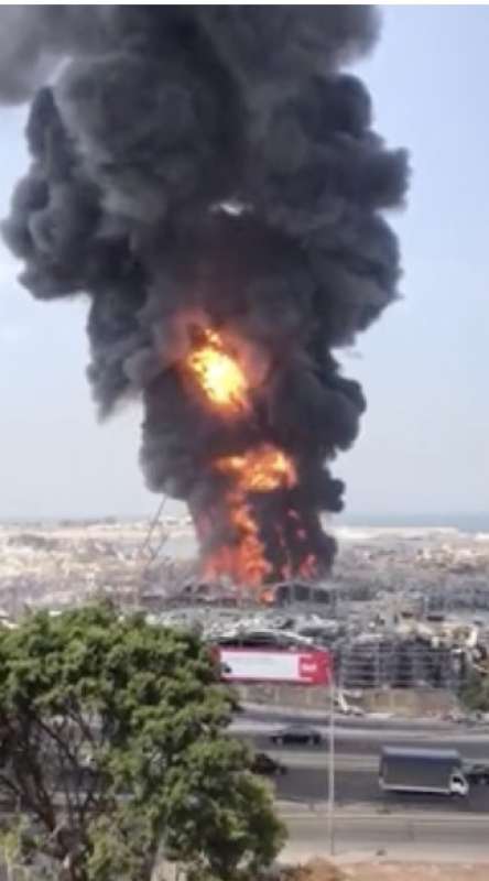 incendio a beirut