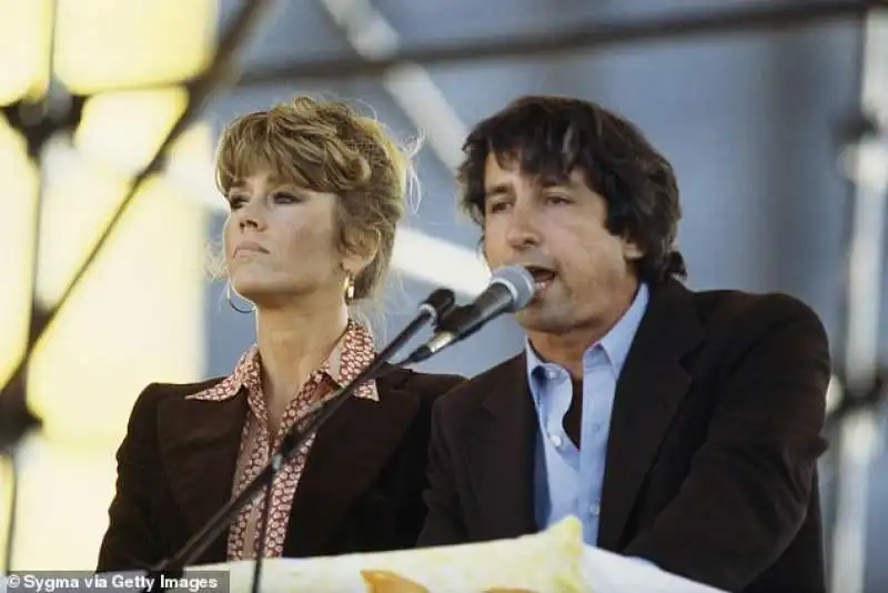 jane fonda e tom hayden