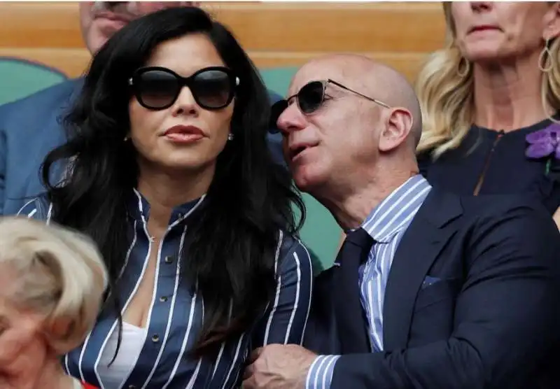 JEFF BEZOS LAUREN SANCHEZ