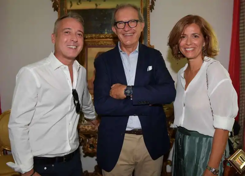 pierluigi diaco con roberto e roberta petronio  foto di bacco