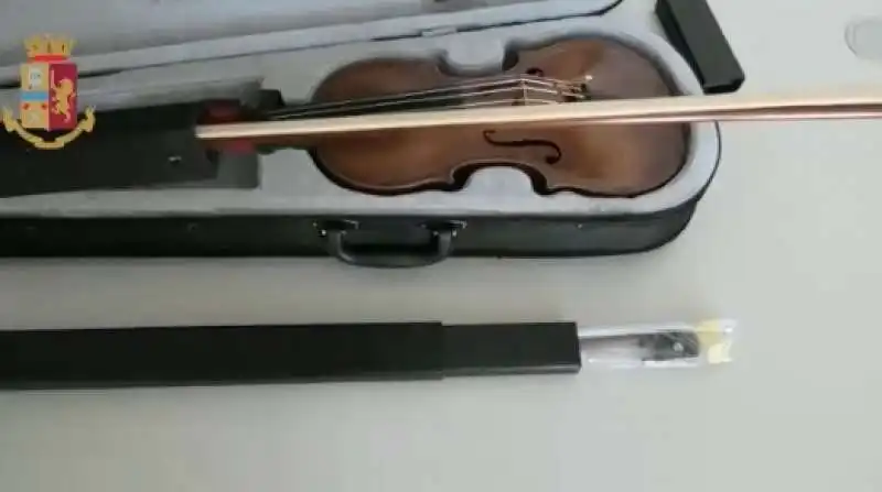 violino amati a casa del pusher 13