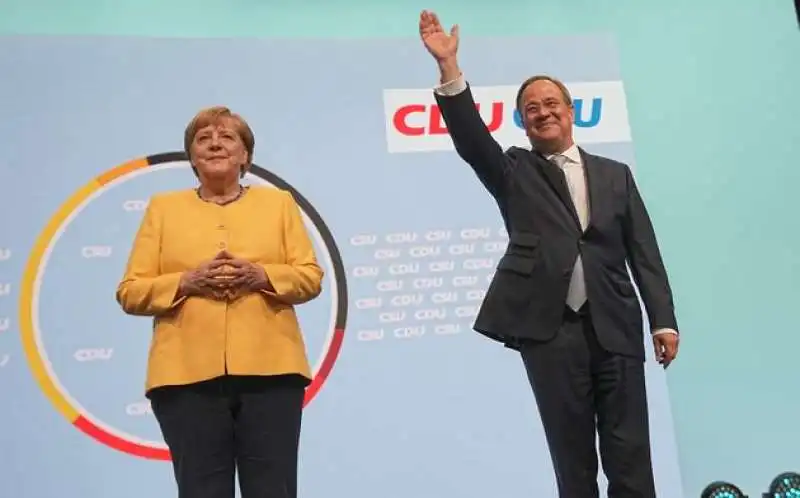 armin laschet e angela merkel 3