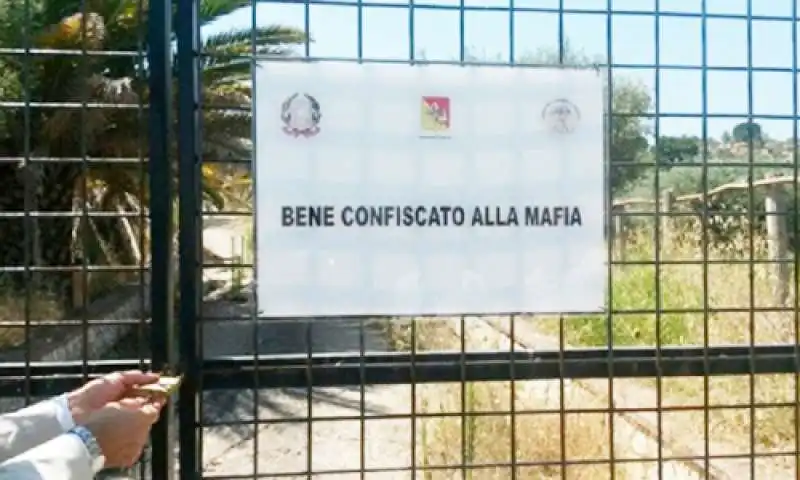 beni confiscati alla mafia 7