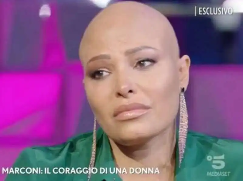 carolina marconi a verissimo 2