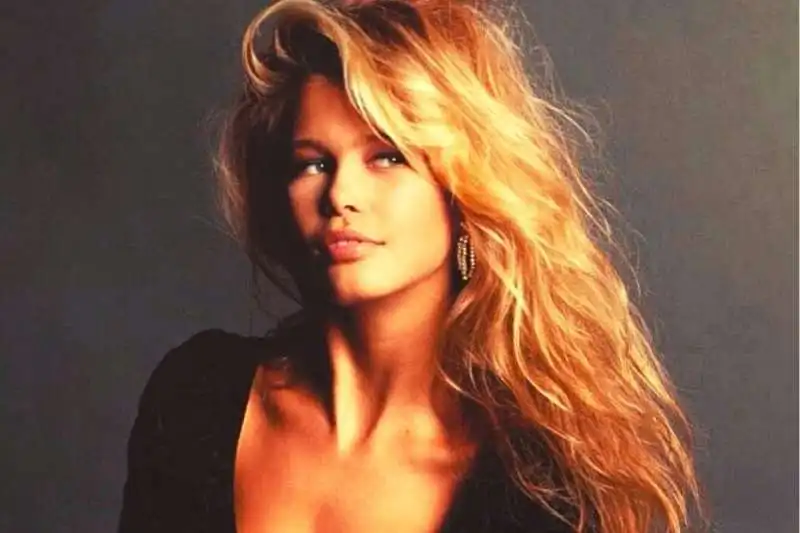 claudia schiffer 5