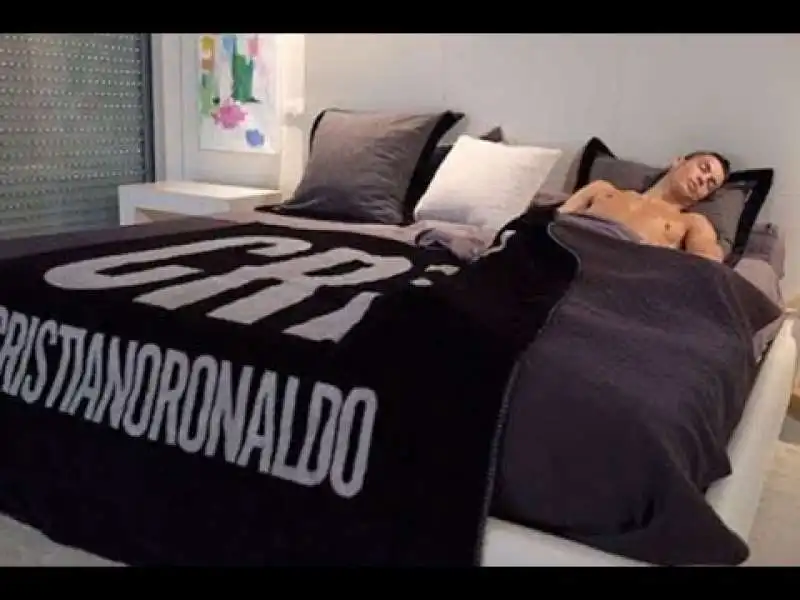 CR7 DORME